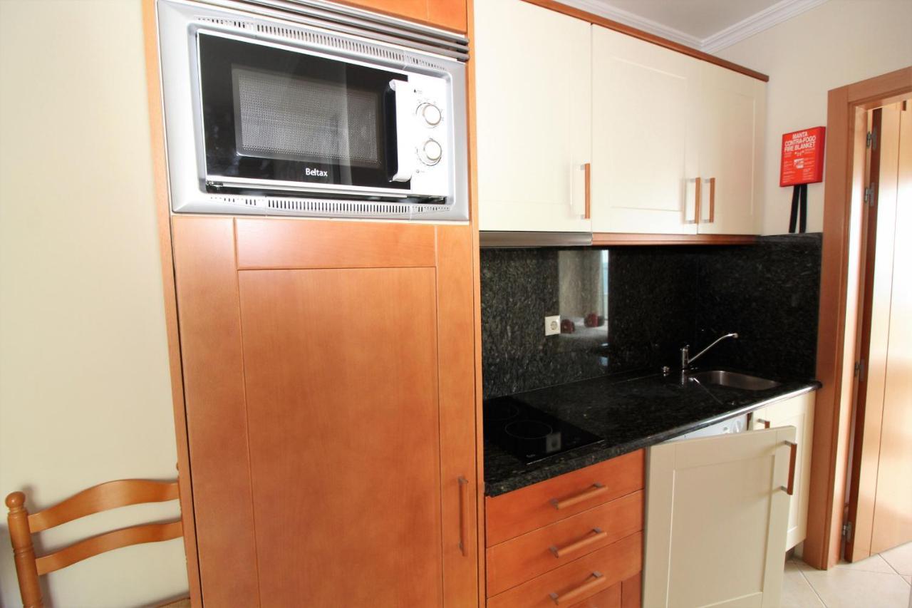 Waves View- Albufeira Apartment ภายนอก รูปภาพ