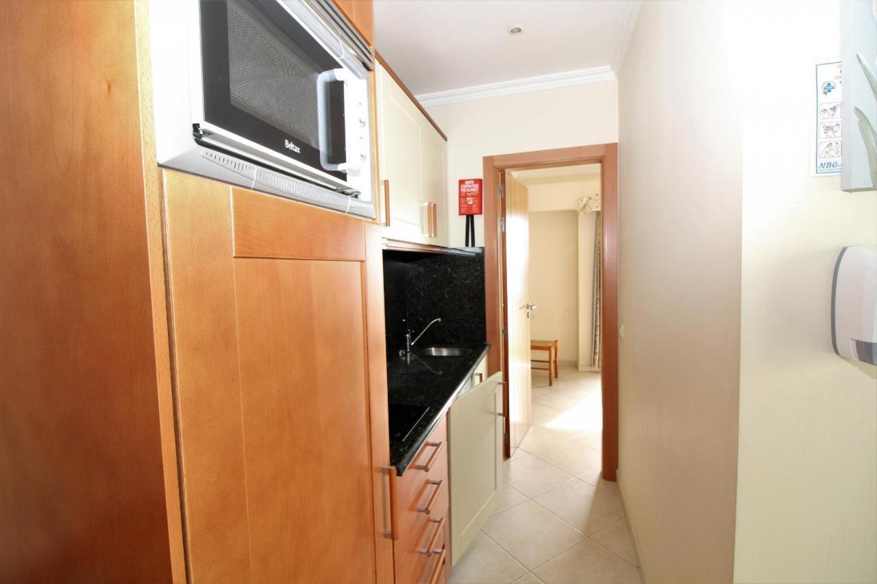 Waves View- Albufeira Apartment ภายนอก รูปภาพ